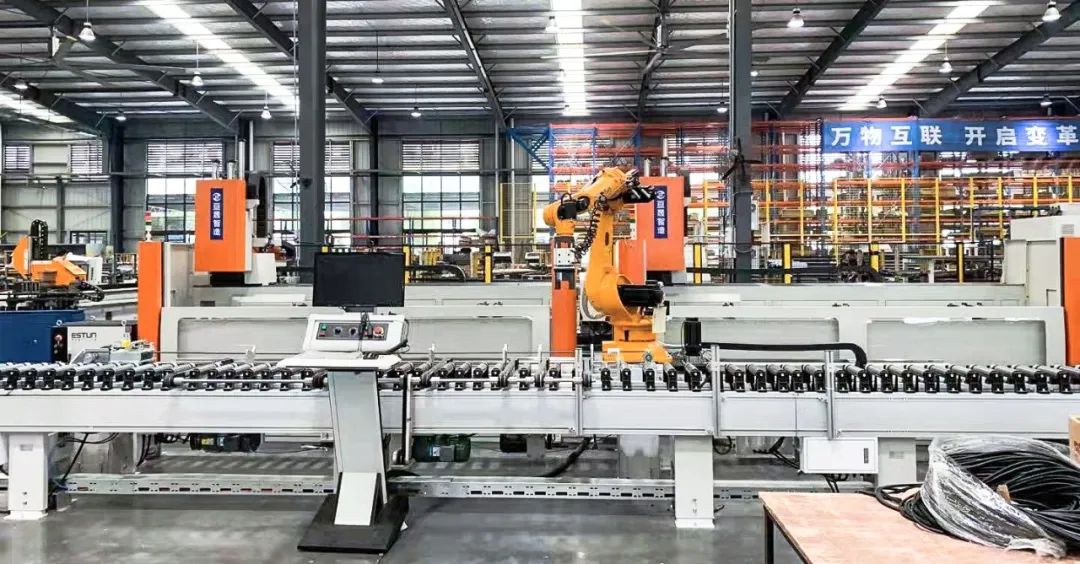 直击CCMT2026：人形机器人赛道出圈 AI机床落地提速 高端增量订单锚定核心下游(图1)